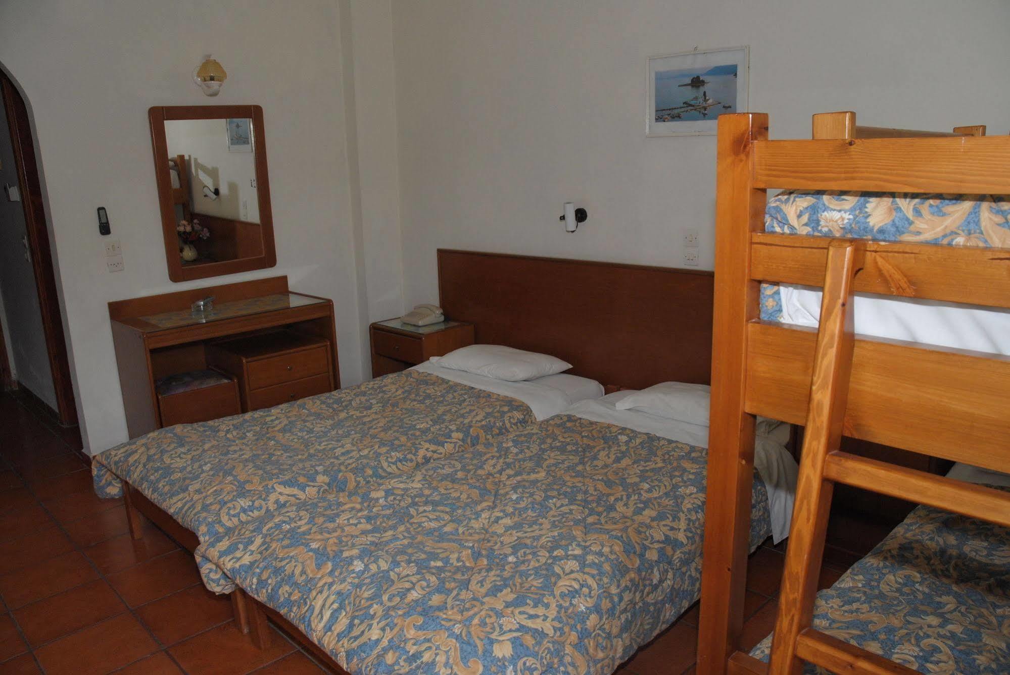 Seabird Hotel 3*
